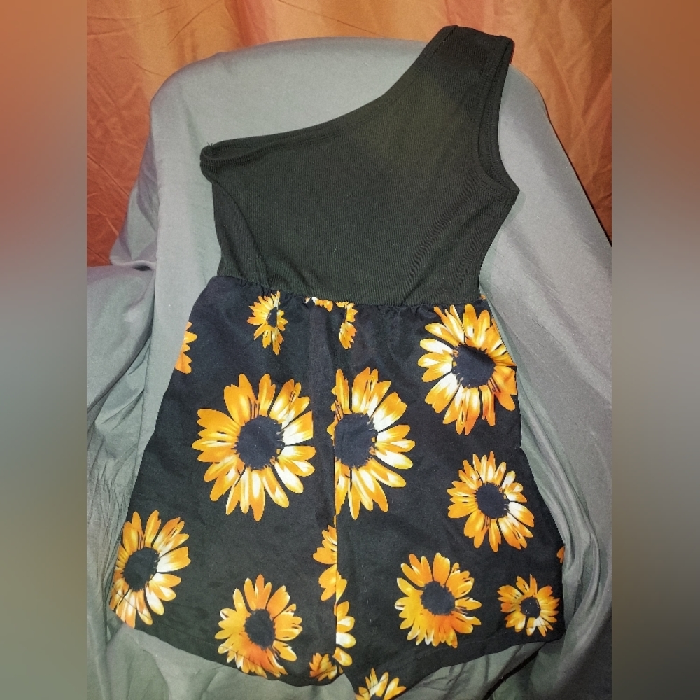 Girls size 7 summer romper
